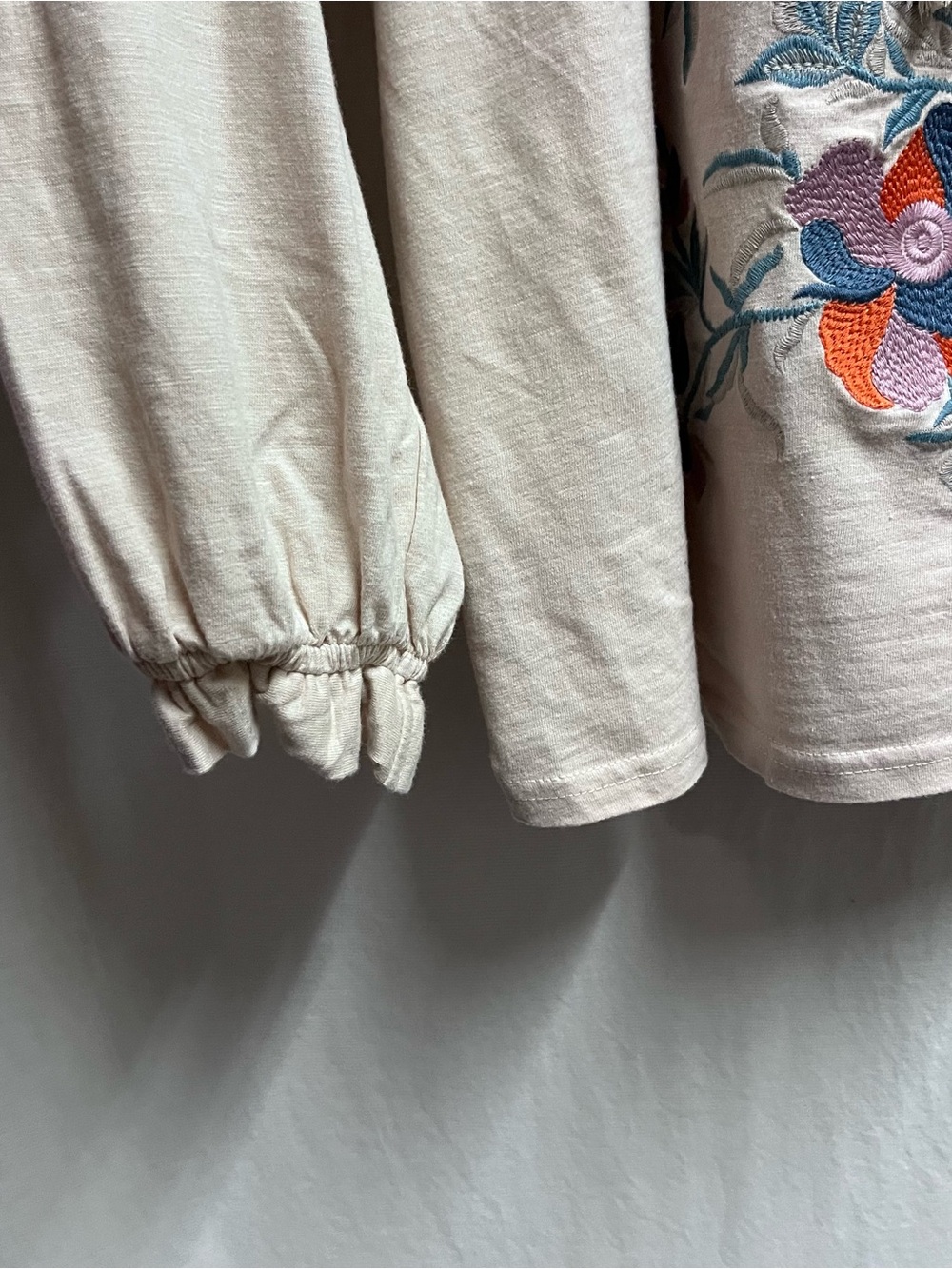 Women’s Solitaire Tan embroidered floral Peasant blouse Size XL Boho - Picture 6 of 10